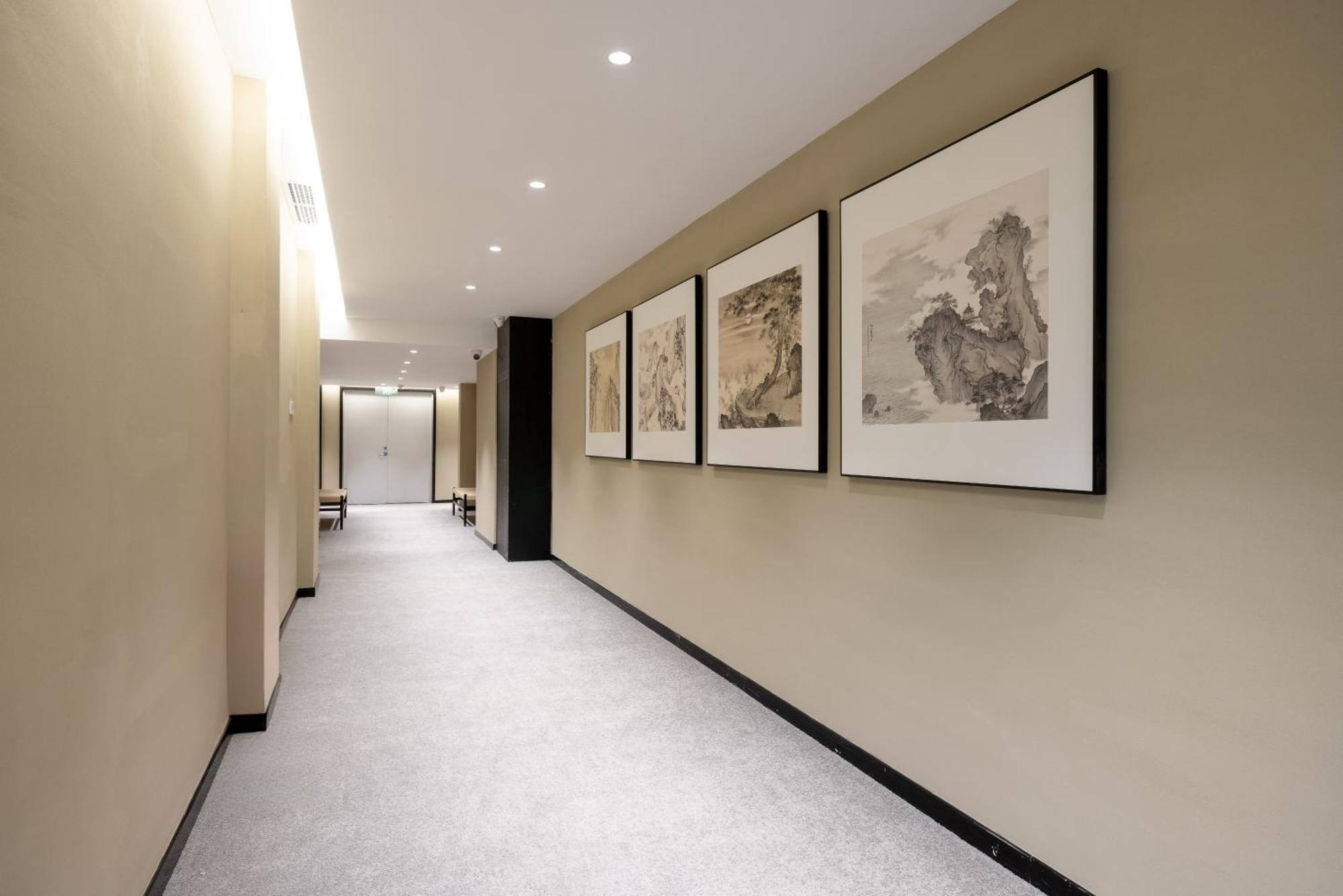 Beijing Tangfu Nanluoguxiang Wang Fu Jing Forbidden City Snack Street Hotel,1 Stop Walking To Airport Express,3 Stop To Tiananmen&Free Laundry Dry Service &Professional Free Tour Ticket Service With English Speaking Staff المظهر الخارجي الصورة