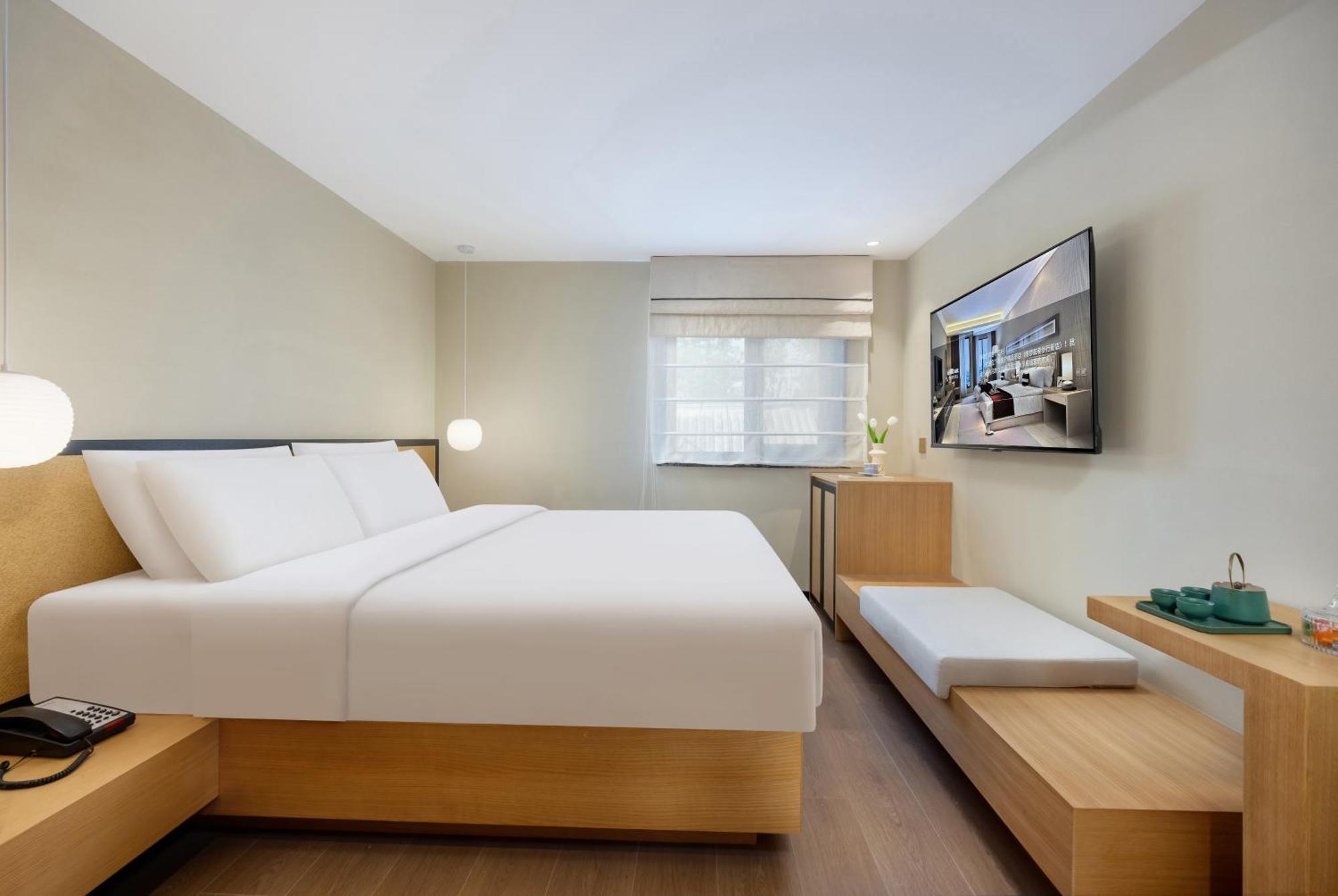 Beijing Tangfu Nanluoguxiang Wang Fu Jing Forbidden City Snack Street Hotel,1 Stop Walking To Airport Express,3 Stop To Tiananmen&Free Laundry Dry Service &Professional Free Tour Ticket Service With English Speaking Staff المظهر الخارجي الصورة