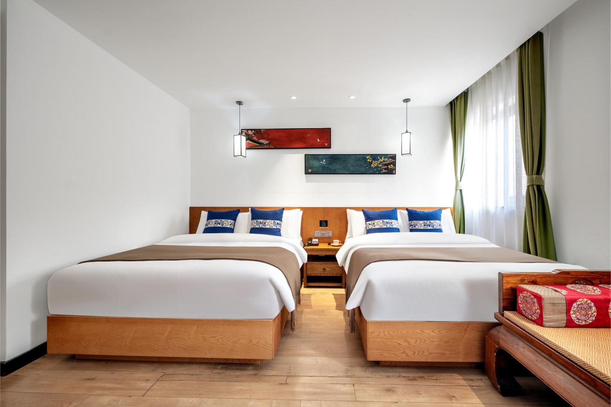 Beijing Tangfu Nanluoguxiang Wang Fu Jing Forbidden City Snack Street Hotel,1 Stop Walking To Airport Express,3 Stop To Tiananmen&Free Laundry Dry Service &Professional Free Tour Ticket Service With English Speaking Staff المظهر الخارجي الصورة