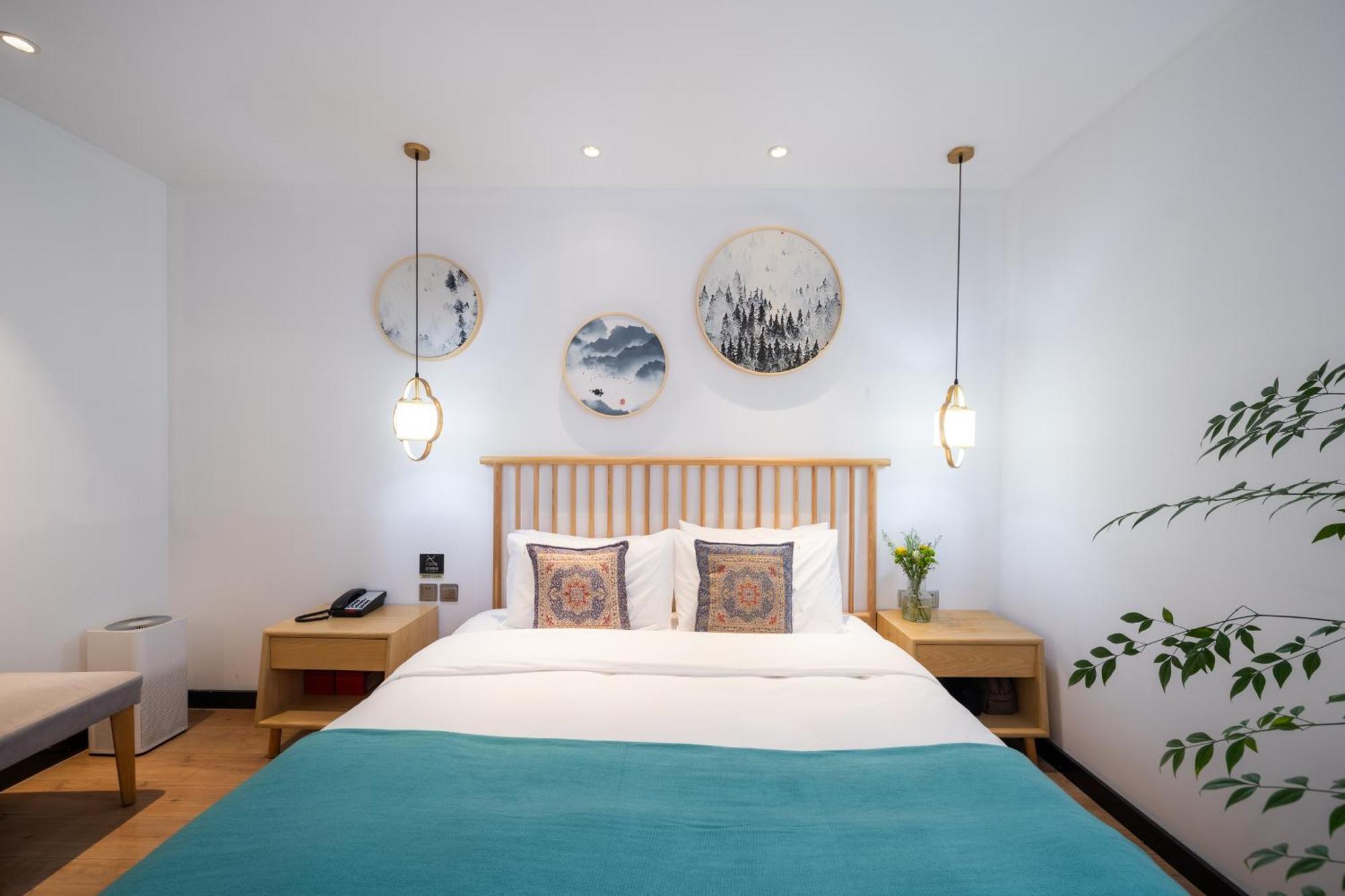 Beijing Tangfu Nanluoguxiang Wang Fu Jing Forbidden City Snack Street Hotel,1 Stop Walking To Airport Express,3 Stop To Tiananmen&Free Laundry Dry Service &Professional Free Tour Ticket Service With English Speaking Staff المظهر الخارجي الصورة