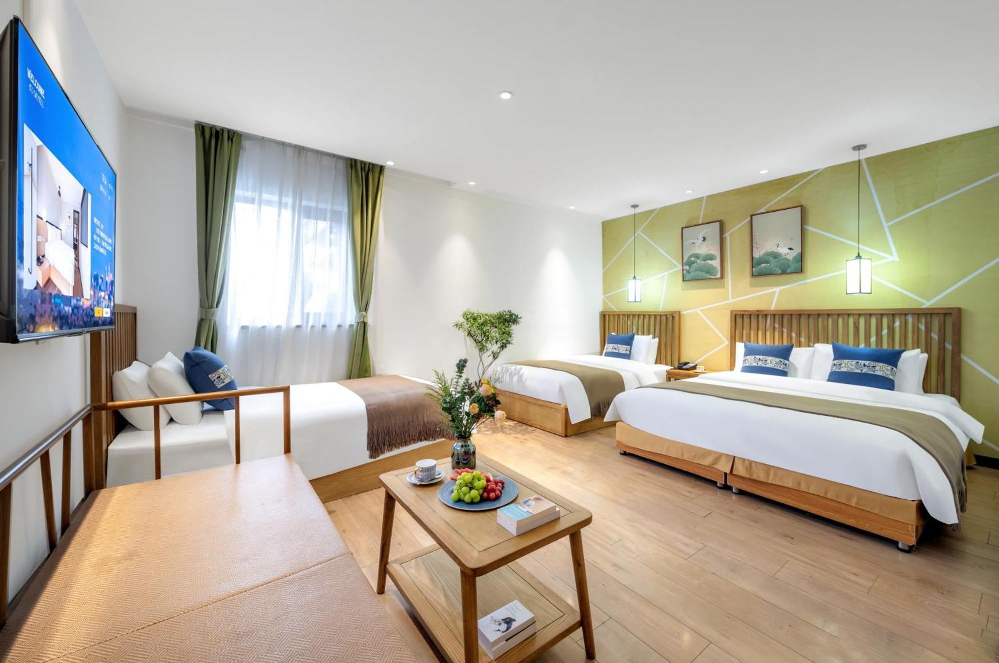 Beijing Tangfu Nanluoguxiang Wang Fu Jing Forbidden City Snack Street Hotel,1 Stop Walking To Airport Express,3 Stop To Tiananmen&Free Laundry Dry Service &Professional Free Tour Ticket Service With English Speaking Staff المظهر الخارجي الصورة