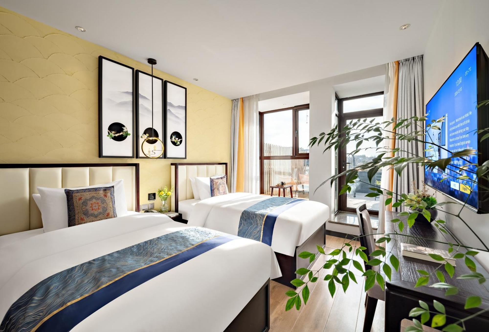 Beijing Tangfu Nanluoguxiang Wang Fu Jing Forbidden City Snack Street Hotel,1 Stop Walking To Airport Express,3 Stop To Tiananmen&Free Laundry Dry Service &Professional Free Tour Ticket Service With English Speaking Staff المظهر الخارجي الصورة
